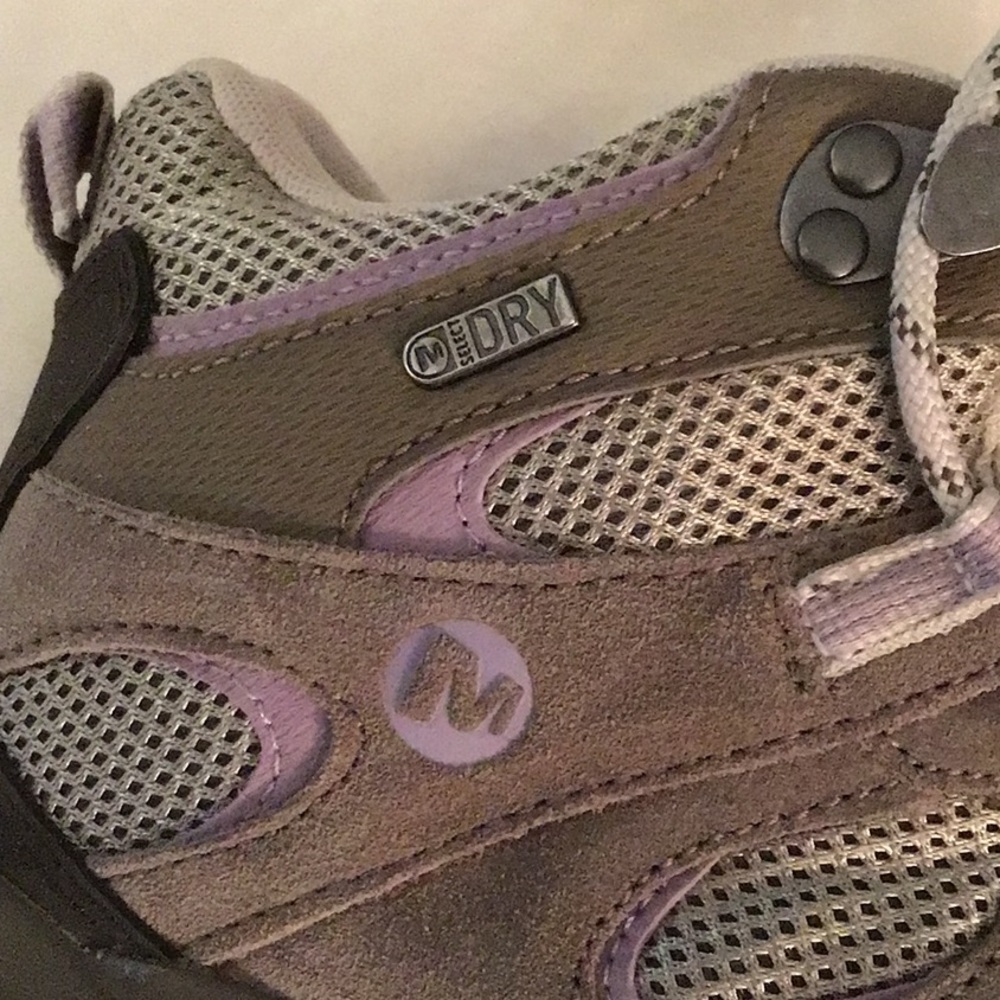 🤑 SALE!  NWOTWomen’s Merrell Rugged Waterproof Hiking Boots Sz 7 1/2 - Picture 4 of 8